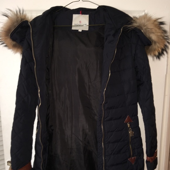 Dark navy blue Moncler winter jacket - Picture 2 of 4